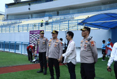 Kapolres Gresik Pimpin Pengamanan ASEAN U-17 Boys Championship 2026, Pertandingan Perdana Aman dan Kondusif