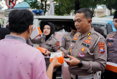 Polda Jatim Buka Layanan SIM dan Samsat Keliling Ngabuburit di Masjid Al Akbar Surabaya