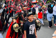 Juara 3 Kategori Parade Fashion SFF 2026, Sampaikan Kritik Lewat Seni