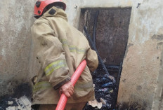 Ditinggal ke Gereja, Rumah di Menganti Gresik Nyaris Ludes Terbakar