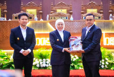 Khofifah Beberkan Capaian Jatim 2025: Ekonomi Tumbuh 5,33 Persen, Investasi Tertinggi 6 Tahun