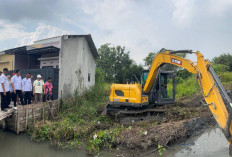 Saluran Irigasi Tinggal 1,5 Meter, Bupati Sidoarjo Minta Dinormalisasi