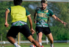 Diogo Ramalho Pastikan Persebaya Siap Hadapi Bhayangkara FC di Laga Perdana Super League