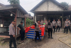 Tanggulangi Dampak Karhutla Gunung Arjuno, Polda Jatim dan Polres Pasuruan Salurkan Air Bersih di Prigen