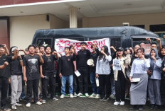 Amarah Masyarakat Jember Tuntut Bebaskan 7 Demonstran, Sebut Dakwaan Cacat Hukum dan Kriminalisasi Politik