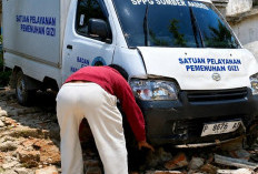Niat Memanasi Mesin Berujung Petaka, Mobil Distribusi SPPG Jember Hantam Dapur Saat Libur