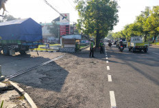 Satlantas Polres Ngawi Patroli SPBU, Pastikan Antrean Wajar dan Kondusif 