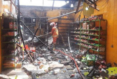 Toko Madura dan Rumah Warga Situbondo Hangus Terbakar