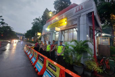 Polsek Mulyorejo Tempatkan 17 Personel Amankan Nataru di Pospam Galaxi Mall Surabaya