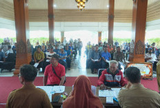 Jelang Lebaran 1447 H, Ning Ita Salurkan Bansos Maraton bagi Ribuan Warga Rentan di Kota Mojokerto