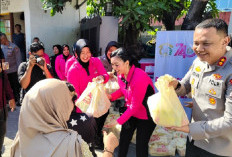  Peringati HKGB Ke-74, Bhayangkari Tanjung Perak Salurkan 200 Paket Bansos