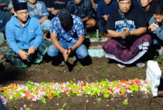 Jenazah Kuncoro Dikebumikan di Pemakaman Umum Desa Putat Kidul