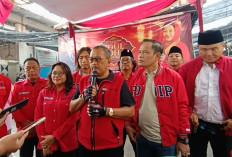 Iduladha 1447 H, PDIP Surabaya Potong 14 Sapi di RPH Pegirian, Kampanyekan Kurban Higienis Tanpa Kresek