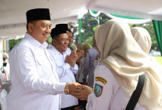 Hari Pertama Kerja Usai Idulfitri, Bupati Jombang Pimpin Apel dan Halalbihalal Bersama ASN