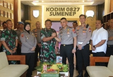 Kapolresta Sumenep Beri Kejutan Dandim 0827 Tepat di HUT ke-81 TNI