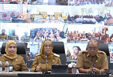 Tingkatkan Kualitas Layanan Sosial, Dinsos Jatim Serahkan SK PPPK Paruh Waktu