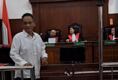 Potong Pagar Makam Kembang Kuning, Abd Waki Diadili