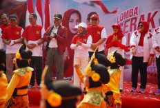 Merah Putih dan Majapahit Berpadu, 120 Regu Pelajar Semarakkan Gerak Jalan Kota Mojokerto