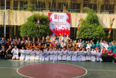 Semarak HUT Ke-81 RI, Polsek Bubutan Kawal Upacara Kemerdekaan di SMP Stella Maris