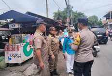 Polsek Lakarsantri Bersama 3 Pilar Tertibkan Pasar Tumpah dan Parkir Liar Demi Kelancaran Lalu Lintas