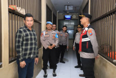 Pastikan Kamtibmas Aman, Wakapolres Kediri Kota Pimpin Apel dan Patroli Hingga Dini Hari