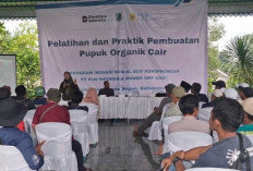 PLN Indonesia Power UBP Grati Perkuat Eco Agropreneur Lewat Pelatihan Pupuk Organik