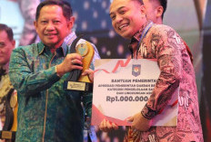 Pemkot Surabaya Borong Tiga Penghargaan Nasional