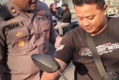 Kapolsek Lakarsantri Turun Jalan Gelar Edukasi Tertib Lalu Lintas