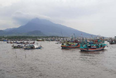 Cuaca Ekstrem Bikin Nelayan Situbondo Beralih Profesi dan Gadaikan Barang Rumah Tangga