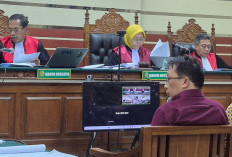 Sidang ke-3 Kasus Maidi Madiun Cs (4): Ketua REI Sebut Hery Tawang 'Sekda Bayangan', Ungkap Cerita Umrah