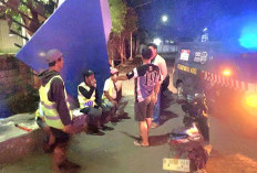 Polsek Bugul Kidul Bubarkan Praktik Pungli  di Jalan Majapahit Pasuruan yang Resahkan Masyarakat