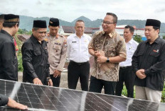 Wabup Gresik Resmikan Pompa Air Tenaga Surya di Sangkapura Bawean