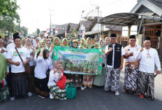 Meriahkan HSN 2026, Wakil Wali Kota Kediri Berangkatkan Jalan Sehat Sarungan Ranting NU Betet