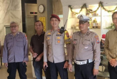 Pastikan Keamanan Misa Natal 2025, Polsek Tenggilis Mejoyo Turun Langsung Pantau Gereja Happy Family