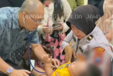 Tim Dokkes Polresta Banyuwangi Selamatkan Bayi dari Ancaman Kejang Akibat Demam Tinggi