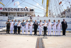 KRI Bima Suci Sandar di Singapura dalam Pelayaran Muhibah Diplomasi Taruna AAL