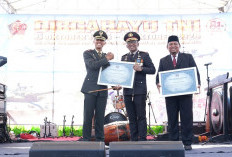 HUT Ke-81 TNI, Kapolresta Sidoarjo Beri Kejutan Tumpeng dan Perkuat Sinergitas