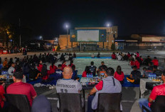 Pererat Hubungan dengan Masyarakat, Polres Kediri Gelar  Nobar Timnas Indonesia