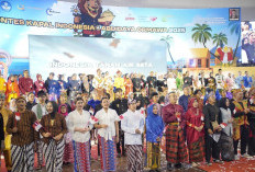 Ribuan Mahasiswa 93 Kampus Adu Cerdik Kontes Kapal di UMM