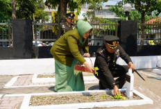 Peringati HUT Ke-81 TNI, Kodim Bojonegoro Gelar Ziarah Nasional dan Ajak Generasi Muda Teladani Pahlawan