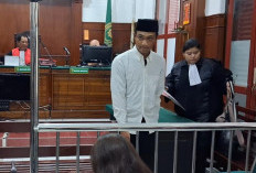 Diupah  Rp 15 Ribu, Kurir Ranjau Sabu Jaringan Waru Dituntut 9 Tahun Penjara 
