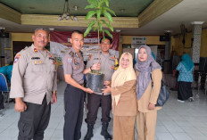 Satbinmas Polresta Sidoarjo Gencarkan Green Policing di Desa Banjar Panji