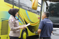 Jelang Nataru, Satlantas Polres Pasuruan Inspeksi Bus Pastikan Armada Laik Jalan
