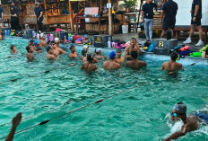 Akuatik Surabaya Optimistis Tambah Emas Porprov X 2027, Ketum KONI Pantau Latihan Subuh