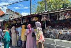 Kurma Tunisia, Mesir, dan Madinah Favorit Pembeli di Wisata Sunan Ampel Surabaya