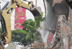 Pemkot Surabaya Bakal Bongkar Sisa Bangunan Warga Terdampak Fly Over Taman Pelangi Bulan Ini