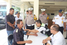 Operasi Keselamatan Semeru 2026, Satlantas Polres Tanjung Perak Ramp Check Bus Pariwisata di Terminal Ampel