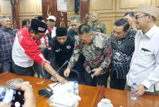 Pimpinan DPRD Sidoarjo Teken Dukungan Moral Laskar Jenggolo saat Aksi Unjuk Rasa