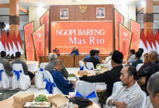 Mas Rio Kumpulkan Kontraktor Situbondo untuk Jaga Kualitas dan Hindari Saling Lapor