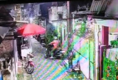 Bandit Motor Obok-obok Keputran, Aksi Gasak Honda Beat Terekam CCTV